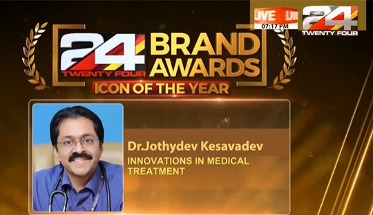Icon of the Year Award for Dr.Jothydev Kesavadev 