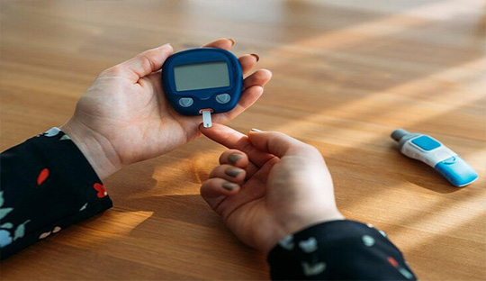 Insulin independent alternative route for regulating blood glucose 